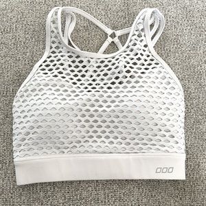 Lululemon white sport bra size XS